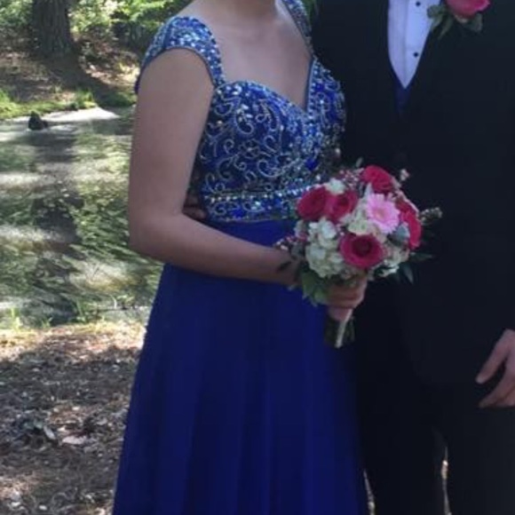 Royal blue formal gown size 10 - Picture 1 of 4